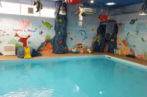 Baby swimming - Παραμένουν κλειστά τα κολυμβητήρια για τη βρεφική κολύμβηση μετά την άρση του lockdown