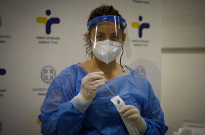 Μετρό «Σύνταγμα»: Υγειονομικός ετοιμάζει δωρεάν rapid test για τον κορωνοϊό