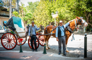 Οι τελευταίοι αμαξάδες της Αθήνας