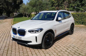 BMW iX3