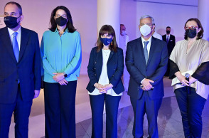 Ο Υπουργός Ναυτιλίας και Νησιωτικής Πολιτικής Γιάννης Πλακιωτάκης, η Υπουργός Παιδείας και Θρησκευμάτων Νίκη Κεραμέως, η Πρόεδρος της Δημοκρατίας Κατερίνα Σακελλαροπούλου, ο Πρόεδρος του Ιδρύματος Ευγενίδου Λεωνίδας Δημητριάδης - Ευγενίδης και η Αναπληρώτ