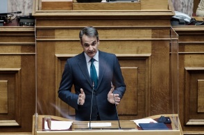 Ο πρωθυπουργός, Κυριάκος Μητσοτάκης, στο βήμα της Βουλής