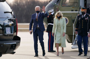 Τζο Μπάιντεν και Τζιλ ετοιμάζονται να επιβιβαστούν στο Air Force One (ΦΩΤΟ ΑΡΧΕΙΟΥ)