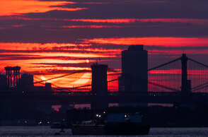 Μερική έκλειψη ηλίου στη Νέα Υόρκη