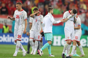 Η Βόρεια Μακεδονία ηττήθηκε από την Αυστρία στο EURO 2020 - Η κρατική τηλεόραση της γείτονος την αποκαλούσε σκέτο «Μακεδονία»