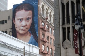 Τοιχογραφία της 18χρονης ακτιβίστριας από τη Σουηδία  Γκρέτα Τούμπεργκ©Unsplash/Aslıhan Altın