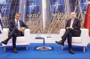 O Έλληνας Πρωθυπουργός Κυριάκος Μητσοτάκης με τον Τούρκο Πρόεδρο Ρετζέπ Ταγίπ Ερντογάν©ΑΠΕ-ΜΠΕ