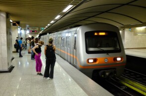 Συρμός του Μετρό στην Αθήνα