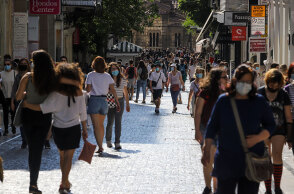 Ανοικτά καταστήματα την Κυριακή στην Ερμού (ΦΩΤΟ ΑΡΧΕΙΟΥ)