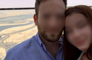 Ο 32χρονος πιλότος και η δολοφονημένη Καρολάιν με το μωρό τους