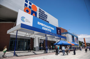 To mega εμβολιαστικό κέντρο για κορωνοϊό στο Μαρούσι - Για ένα ακόμη 24ωρο πάνω από τις 100.000 οι εμβολιασμοί | 18.06.2021