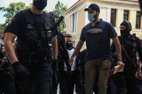 Ο 33χρονος πιλότος, Μπάμπης Αναγνωστόπουλος, που σκότωσε τη σύζυγό του, Καρολάιν Κράουτς, στο σπίτι τους στα Γλυκά Νερά