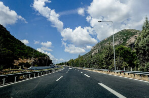 Καιρός: Ηλιοφάνεια, νεφώσεις και βροχές θα συναντήσουν οι εκδρομείς το τριήμερο του Αγίου Πνεύματος