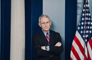 Άντονι Φάουτσι, Αμερικανός λοιμωξιολόγος - Η παραλλαγή Δέλτα πηγαίνει πίσω τον σχεδιασμό των ΗΠΑ για την εμβολιαστική κάλυψη του πληθυσμού μέχρι τις 4 Ιουλίου