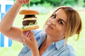 Μυρσίνη Λαμπράκη