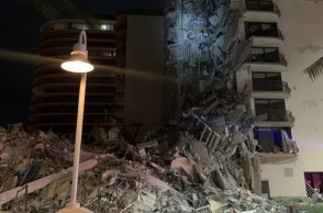 Κατέρρευσε τμήμα πολυώροφου κτιρίου στο Μαϊάμι Μπιτς