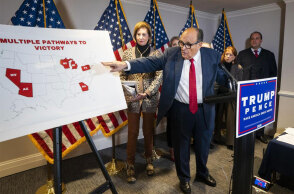 Ρούντολφ Τζουλιάνι, πρώην δήμαρχος της Νέας Υόρκης - Ήταν δικηγόρος του Ντόναλντ Τραμπ