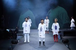 «Εθνικό Ντεφιλέ» του Παντελή Φαλτσούση για το Φεστιβάλ Αθηνών Επιδαύρου στην Πειραιώς 260