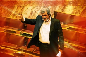 Ο Παύλος Πολάκης μιλάει από τα έδρανα της Βουλής