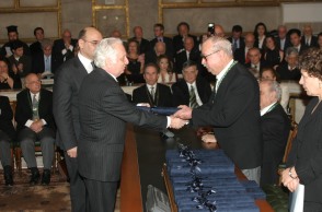 Βράβευση του Θεόδωρου Μουντοκαλάκη από την Ακαδημία Αθηνών