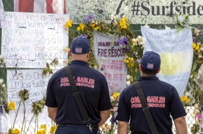 Κατάρρευση πολυκατοικίας στη Φλόριντα 