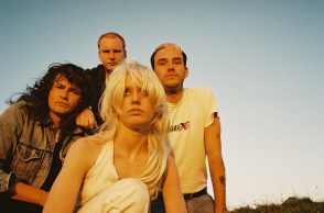 Το συγκρότημα Amyl And The Sniffers