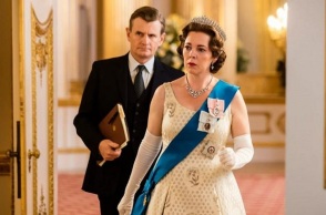 Η Ολίβια Κόλμαν ως Ελισάβετ στην σειρά του Netflix «Τhe Crown»