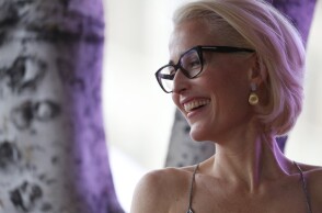 H ηθοποιός Gillian Anderson  © EPA / ANDREW GOMBERT