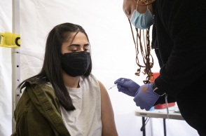 Εμβολιασμός εφήβων κατά του κορωνοϊού