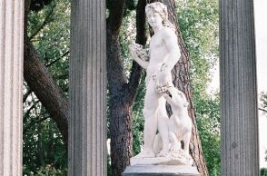 Άγαλμα του θεού Διόνυσου ή Βάκχου