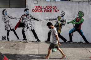 Βραζιλία: Άνδρας με μάσκα για τον κορωνοϊό (ΦΩΤΟ ΑΡΧΕΙΟΥ)