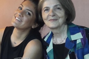 Η Σουλτάνα Παρτάλη με την εγγονή της 