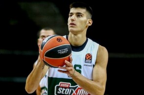 Ο Γιώργος Καλαϊτζάκης