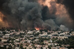 Φωτιά στη Βαρυμπόμπη