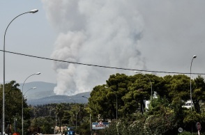 Φωτιά στη Βαρυμπόμπη - Αναζωπύρωση