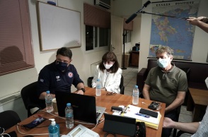 Η ΠτΔ, Κατερίνα Σακελλαροπούλου, στο Ενιαίο Συντονιστικό Κέντρο Επιχειρήσεων του Πυροσβεστικού Σώματος στο Χαλάνδρι