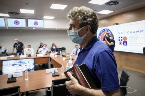 Έκτακτη σύσκεψη στο Κέντρο Επιχειρήσεων της Πολιτικής Προστασίας στο κτίριο Φάρος, υπό τον Υπουργό Προστασίας του Πολίτη, Μιχάλη Χρυσοχοΐδη