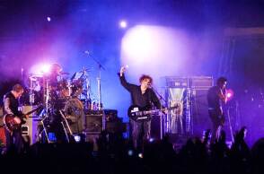 Στιγμιότυπο από τη συναυλία των The Cure στην Αθήνα, τον Σεπτέμβριο του 2005