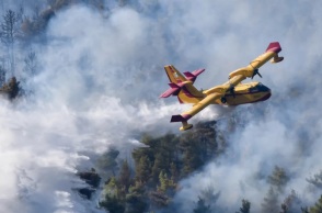 Φωτιά στα Βίλια © EUROKINISSI