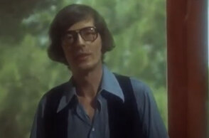 Ο μουσικός και συνθέτης Δημήτρης Πολύτιμος στην ταινία «Τα Κουρέλια Τραγουδάνε Ακόμα»