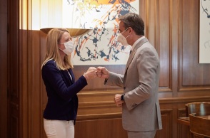 Συνάντηση Κυριάκου Μητσοτάκη με Roberta Metsola