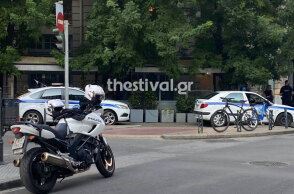 Περιπολικά της Αστυνομίας στη Θεσσαλονίκη - Απειλή για βόμβα σε τρία ξενοδοχεία της πόλης