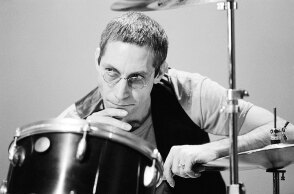 Charlie Watts (Τσάρλι Γουάτς) - O εμβληματικός ντράμερ των Rolling Stones πέθανε σε ηλικία 80 ετών