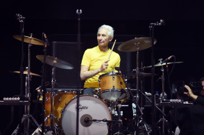 Charlie Watts 1941 – 2021: Αποχαιρετισμός στον ισόβιο ντράμερ των Rolling Stones, που άφησε την τελευταία του πνοή σε ηλικία 80 ετών
