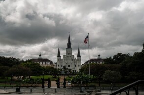 Σε κατάσταση καταστροφής κηρύχθηκε η Λουιζιάνα που πλήττεται από τον τυφώνα Άιντα
