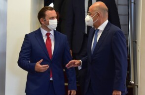 Ο Ζόραν Ζάεφ και ο Νίκος Δένδιας