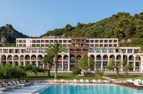 Το Domes of Corfu.