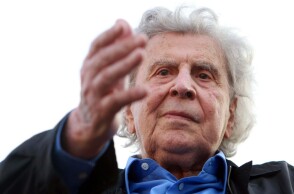 Ο Μίκης Θεοδωράκης