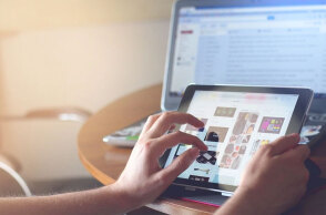 Τάμπλετ (ΦΩΤΟ ΑΡΧΕΙΟΥ) - Άνοιξε η πλατφόρμα για τις αιτήσεις που αφορούν τον τρίτο κύκλο στο πρόγραμμα «Ψηφιακή Μέριμνα»