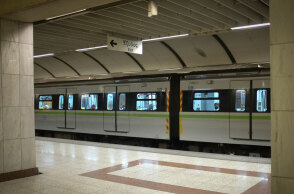 Συρμός του Μετρό (ΦΩΤΟ ΑΡΧΕΙΟΥ) - Κλειστός ο σταθμός «Σύνταγμα» την Πέμπτη 9 Σεπτεμβρίου 2021 λόγω του «Ράλλυ Ακρόπολις 2021»